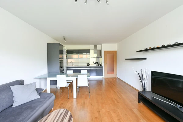 Kališnická, Žižkov - Prague 3 | Rent, Apartment, One-bedroom (2+kk), 57 m²