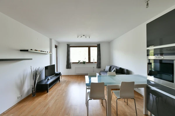 Kališnická, Žižkov - Prague 3 | Rent, Apartment, One-bedroom (2+kk), 57 m²