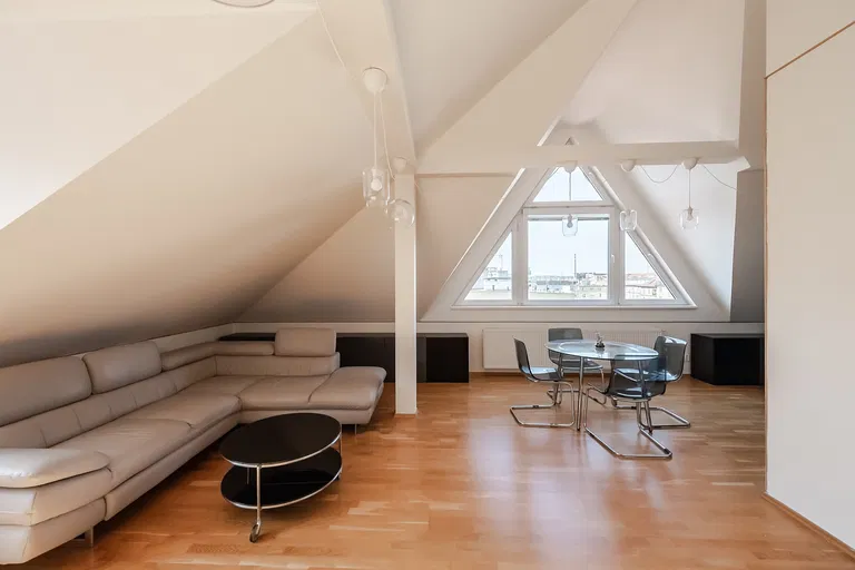 Poupětova, Holešovice - Praha 7 | Pronájem, Byt, 3+kk, 120 m²