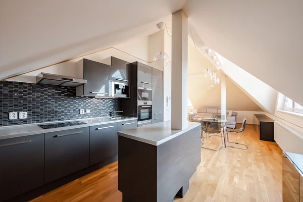 Poupětova, Holešovice - Prague 7 | Rent, Apartment, Two-bedroom (3+kk), 120 m²