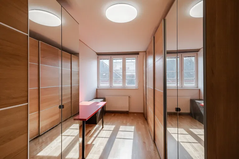Poupětova, Holešovice - Praha 7 | Pronájem, Byt, 3+kk, 120 m²