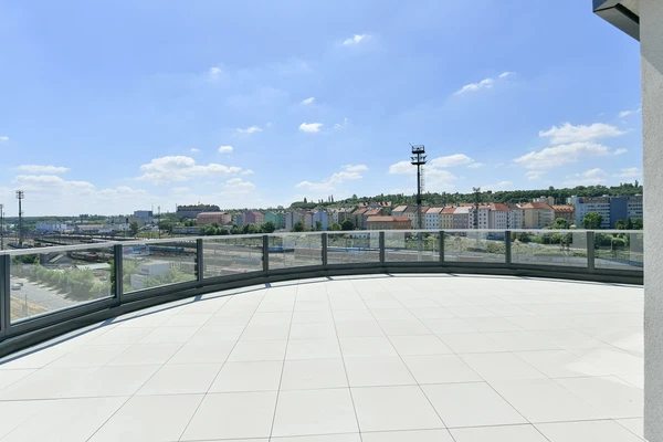 Kurta Konráda, Libeň - Prague 9 | Sale, Apartment, Three-bedroom (4+kk), 263 m²