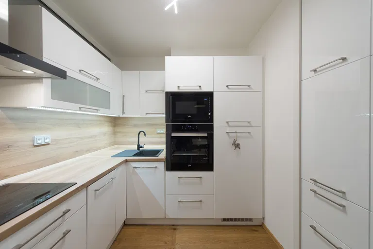 Jankovcova, Holešovice - Praha 7 | Pronájem, Byt, 2+kk, 44 m²