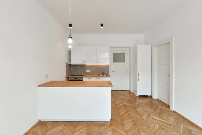 Vinohradská, Vinohrady - Prague 2 | Rent, Apartment, One-bedroom (2+kk), 51 m²