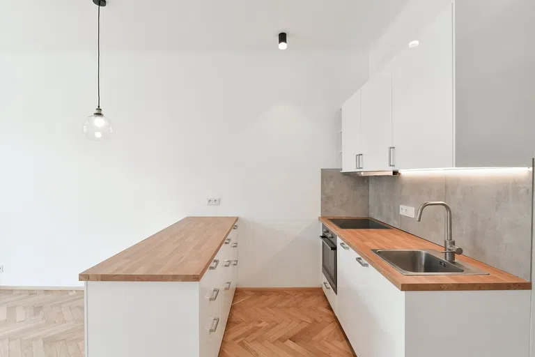 Vinohradská, Vinohrady - Praha 2 | Pronájem, Byt, 2+kk, 51 m²