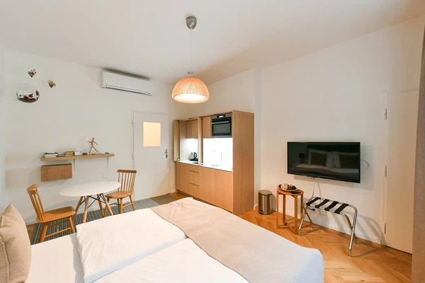 Rošických, Malá Strana - Prague 5 | Rent, Apartment, Studio (1+kk), 27 m²