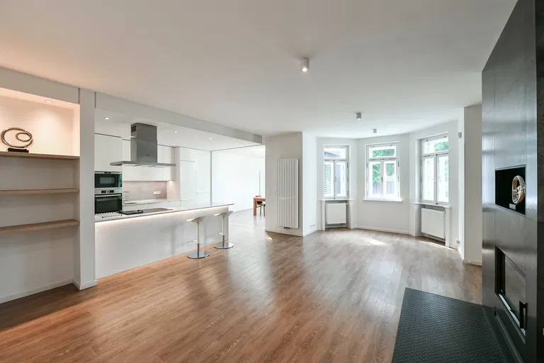 V Šáreckém údolí, Dejvice - Prague 6 | Rent, House, Four-bedroom (5+1), 203 m²