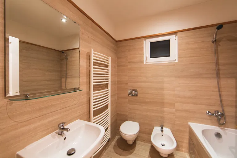 náměstí Jiřího z Poděbrad, Vinohrady - Praha 3 | Pronájem, Byt, 3+1, 120 m²