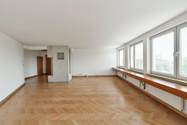 Kozácká, Vinohrady - Prague 10 | Rent, Apartment, Three-bedroom (4+1), 134 m²