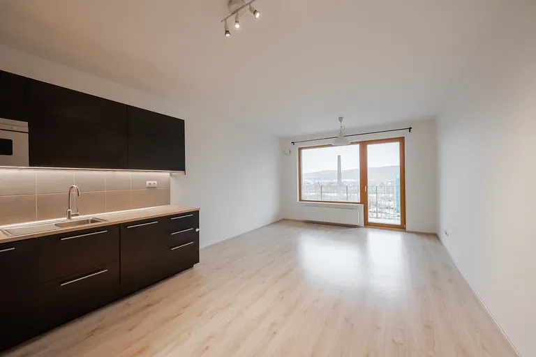 Rorýsova, Modřany - Prague 4 | Rent, Apartment, One-bedroom (2+kk), 59 m²