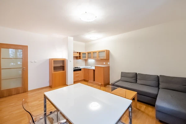 Závěrka, Břevnov - Prague 6 | Rent, Apartment, One-bedroom (2+kk), 62 m²