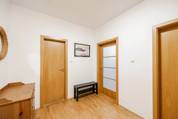 Závěrka, Břevnov - Prague 6 | Rent, Apartment, One-bedroom (2+kk), 62 m²