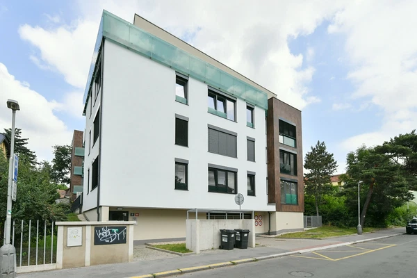 Mrštíkova, Strašnice - Praha 10 | Pronájem, Byt, 4+kk, 97 m²