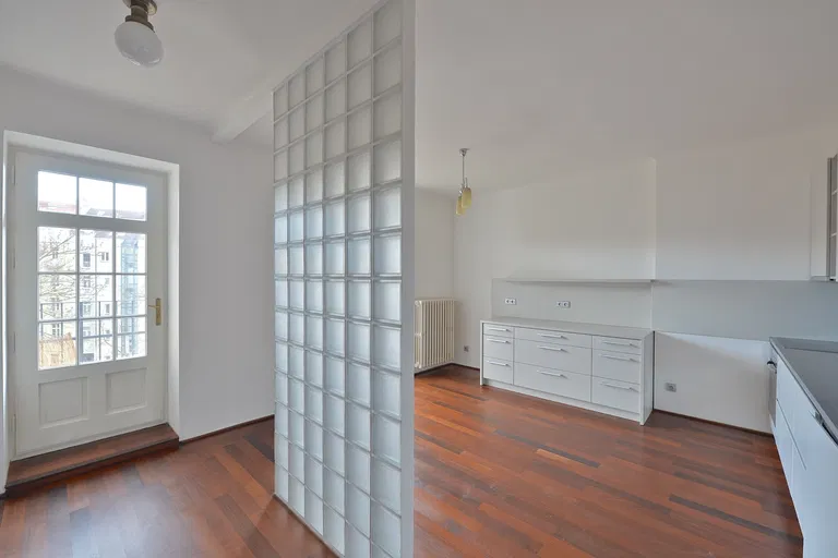 Nad Královskou oborou, Bubeneč - Prague 7 | Rent, Apartment, Four-bedroom (5+1), 192 m²