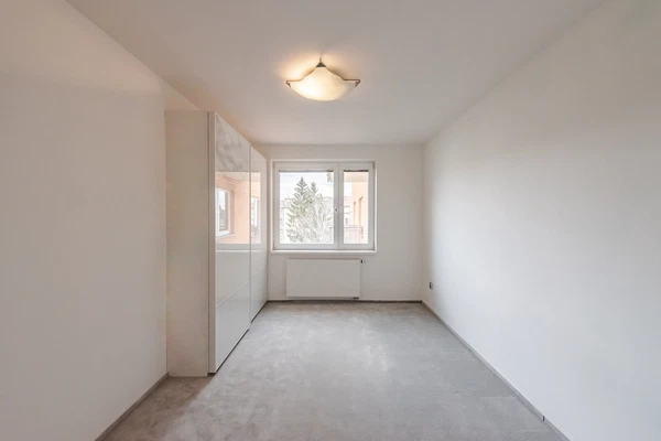 Pod Školou, Košíře - Prague 5 | Sale, Apartment, Two-bedroom (3+kk), 94 m²