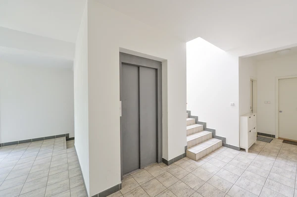 Podvinný mlýn, Libeň - Praha 9 | Pronájem, Byt, 2+kk, 42 m²