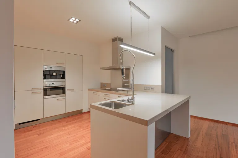 Pod Kaštany, Bubeneč - Prague 6 | Rent, Apartment, Four-bedroom (5+1), 207 m²