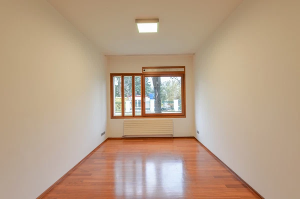 Pod Kaštany, Bubeneč - Prague 6 | Rent, Apartment, Four-bedroom (5+1), 193 m²