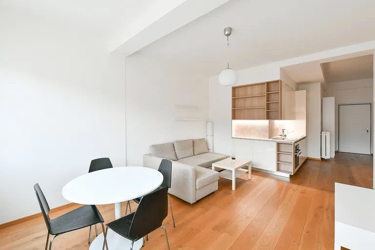Jičínská, Vinohrady - Prague 3 | Rent, Apartment, Two-bedroom (3+kk), 82 m²