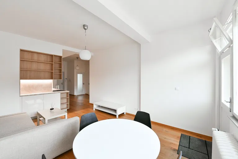 Jičínská, Vinohrady - Prague 3 | Rent, Apartment, Two-bedroom (3+kk), 82 m²