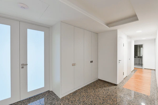 Pod Kaštany, Bubeneč - Prague 6 | Rent, Apartment, Six-bedroom (7+1), 274 m²