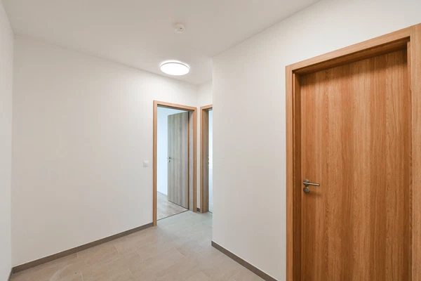 Zvěřinova, Strašnice - Praha 3 | Pronájem, Byt, 2+kk, 61 m²