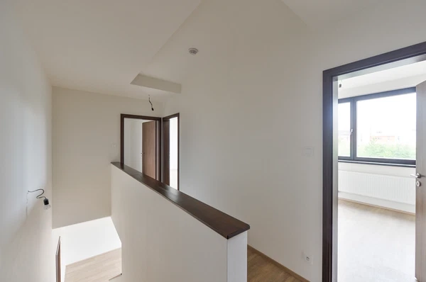 Waldesova, Stodůlky - Praha 5 | Pronájem, Rodinný dům, 5+kk, 157 m²