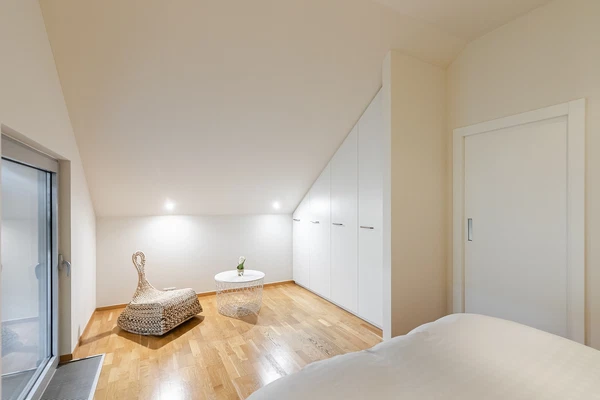 Korunní, Vinohrady - Prague 10 | Rent, Apartment, Two-bedroom (3+kk), 140 m²