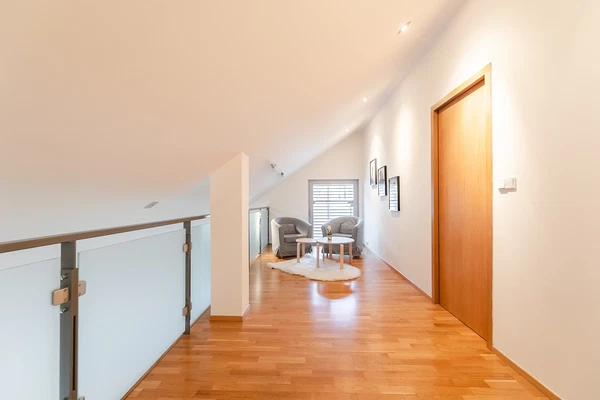 Korunní, Vinohrady - Prague 10 | Rent, Apartment, Two-bedroom (3+kk), 140 m²