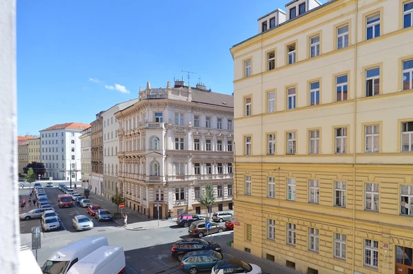 Koubkova, Nové Město - Prague 2 | Rent, Apartment, One-bedroom (2+kk), 37 m²