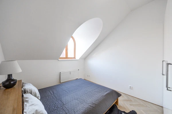 Vlašská, Malá Strana - Praha 1 | Pronájem, Byt, 3+kk, 75 m²