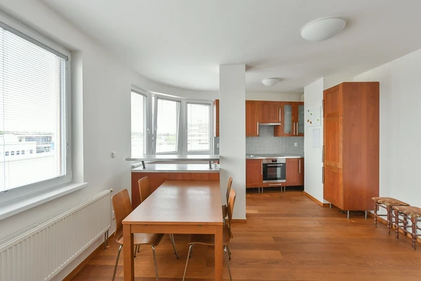 Běhounkova, Stodůlky - Prague 5 | Rent, Apartment, One-bedroom (2+kk), 65 m²