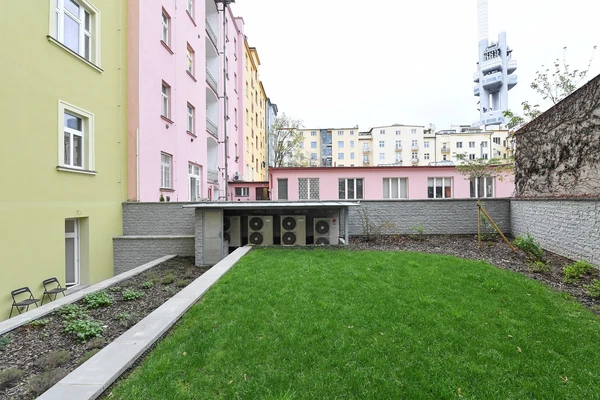 Laubova, Vinohrady - Praha 3 | Pronájem, Byt, 2+kk, 50 m²