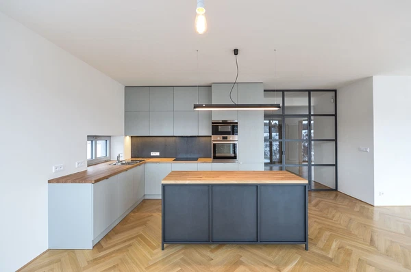 Na Dlážděnce, Troja - Praha 8 | Pronájem, Byt, 3+kk, 101 m²