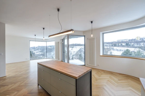 Na Dlážděnce, Troja - Praha 8 | Pronájem, Byt, 3+kk, 101 m²