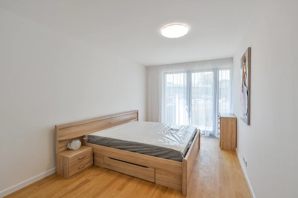 Pod Dvorem, Veleslavín - Prague 6 | Rent, Apartment, Two-bedroom (3+kk), 73 m²