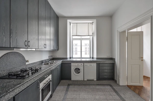 Vlašská, Malá Strana - Prague 1 | Rent, Apartment, Three-bedroom (4+1), 174 m²