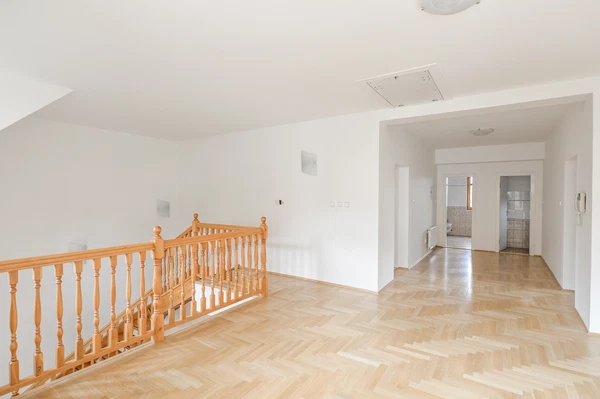 Pelikánova, Liboc - Praha 6 | Pronájem, Byt, 5+kk, 220 m²