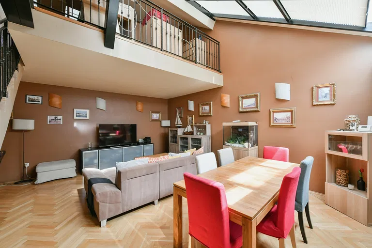 Na Valentince, Smíchov - Praha 5 | Pronájem, Byt, 4+kk, 188 m²