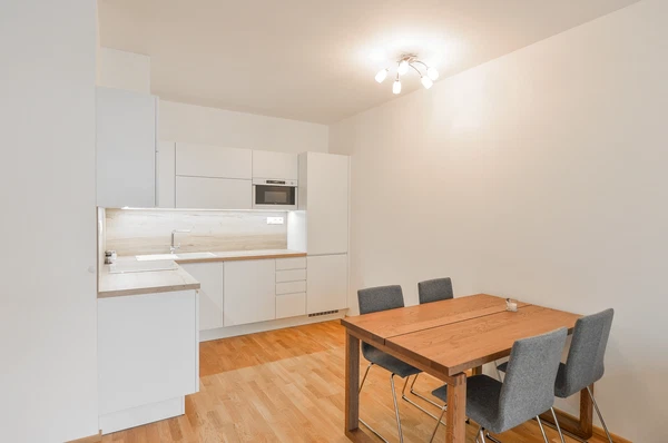 U Hranic, Strašnice - Praha 10 | Pronájem, Byt, 3+kk, 64 m²