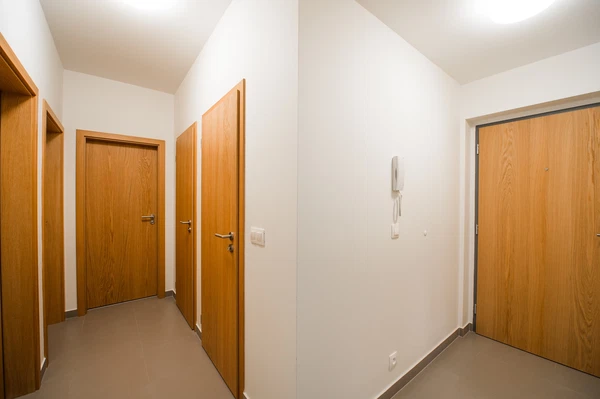 U Hranic, Strašnice - Praha 10 | Pronájem, Byt, 3+kk, 64 m²