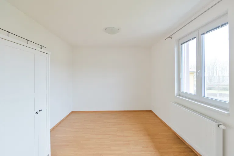 Pod valem II, Průhonice - Praha-západ | Rent, House, Five-bedroom (6+kk), 350 m²