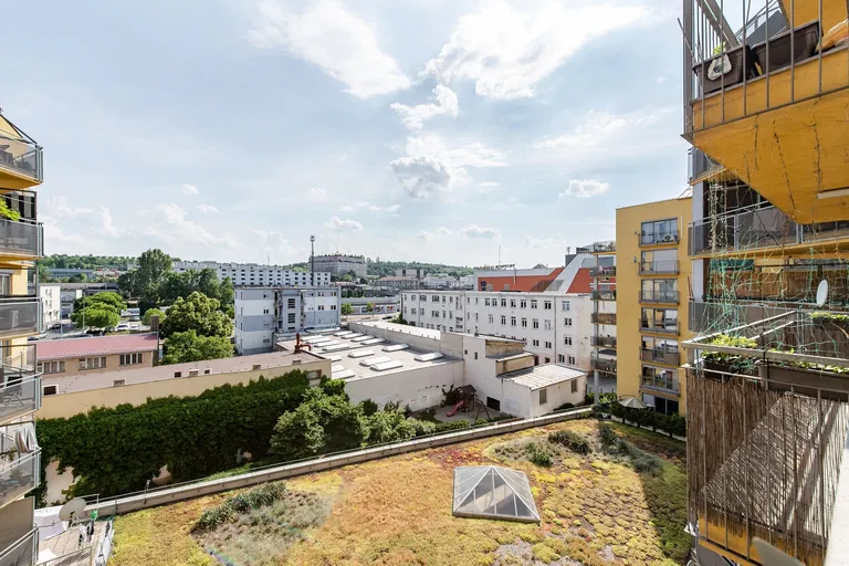 Na Harfě, Vysočany - Prague 9 | Rent, Apartment, One-bedroom (2+kk), 86 m²