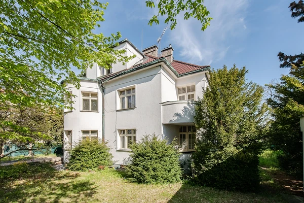 Tomanova, Břevnov - Prague 6 | Sale, House, Five-bedroom (6+kk), 400 m²