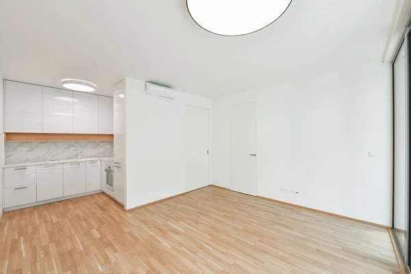 Pernerova, Karlín - Praha 8 | Pronájem, Byt, 2+kk, 48 m²