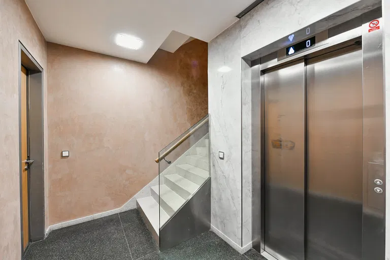 Rohanské nábřeží, Karlín - Prague 8 | Rent, Apartment, Two-bedroom (3+kk), 123 m²