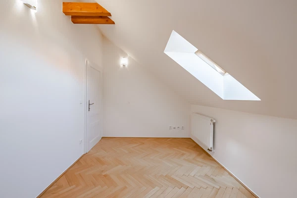 Strossmayerovo náměstí, Holešovice - Praha 7 | Pronájem, Byt, 5+1, 146 m²