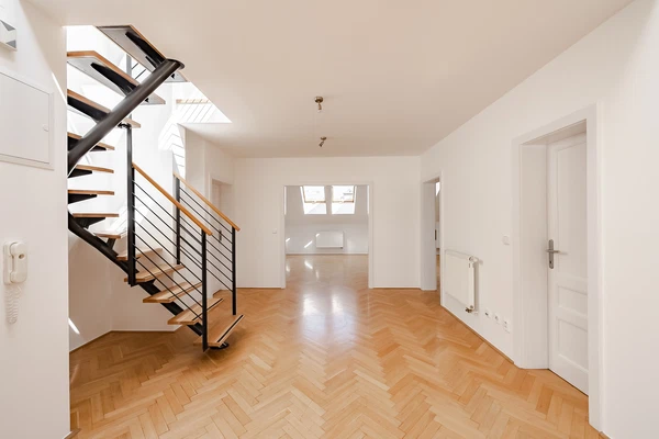 Strossmayerovo náměstí, Holešovice - Praha 7 | Pronájem, Byt, 5+1, 146 m²