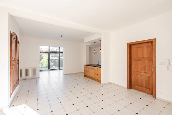 Na Ořechovce, Střešovice - Prague 6 | Rent, House, Six-bedroom (7+kk), 180 m²