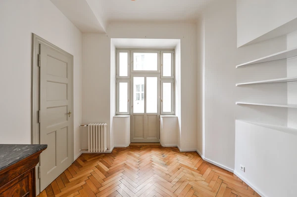 Jaselská, Bubeneč - Prague 6 | Rent, Apartment, Three-bedroom (4+kk), 117 m²